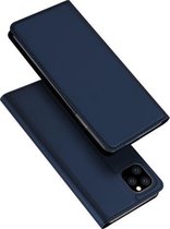 DUX DUCIS Skin Pro-serie schokbestendige horizontale lederen flip-hoes met houder en kaartsleuven voor iPhone 11 Pro Max (donkerblauw)