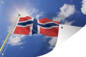 Muurdecoratie Vlag van Noorwegen met een blauwe hemel - 180x120 cm - Tuinposter - Tuindoek - Buitenposter