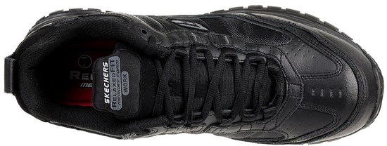 Zwarte Skechers werkschoen, bovenaanzicht met veters en de rode binnenzool met 'Skechers Work'.