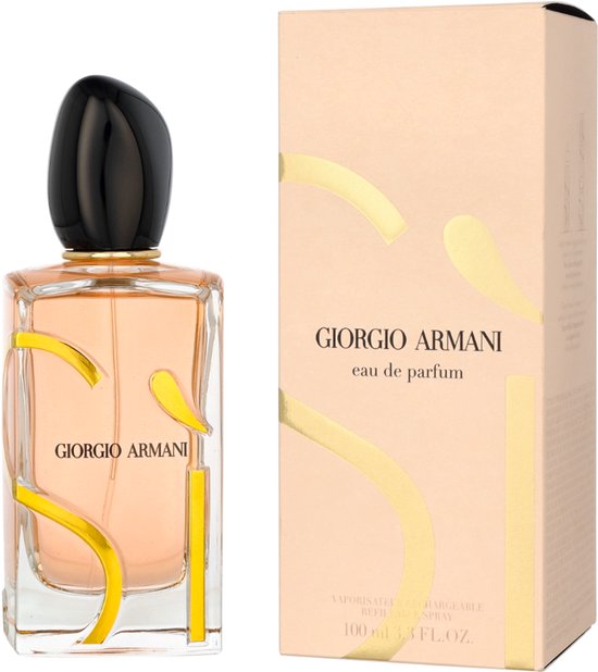 Giorgio Armani Si eau de parfum fles (100ml) met goudkleurige lijnen en bijpassende doos.