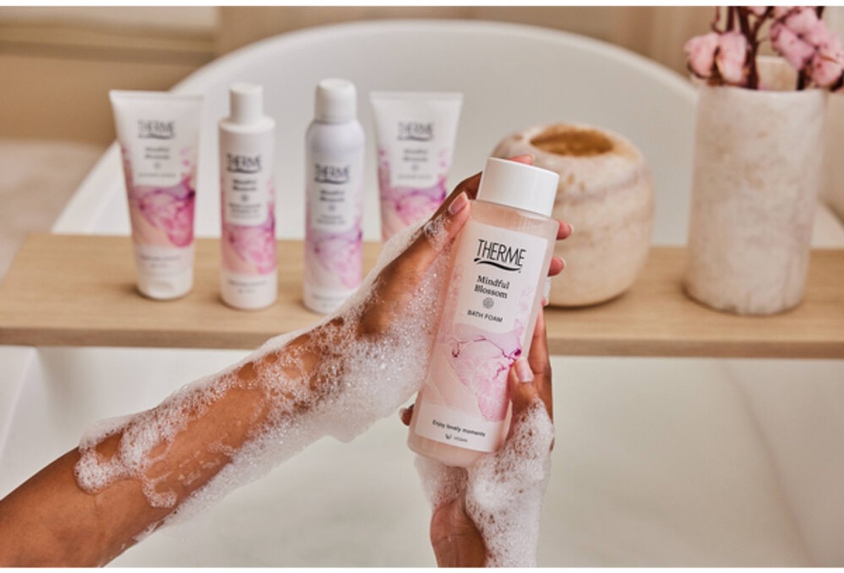 Therme Bath Foam Mindful Blossom - 3 x 500 ml - Voordeelverpakking