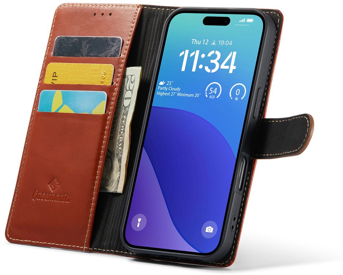 CaseMania Bookcase hoesje geschikt voor iPhone 16 Pro - Effen Cognac - Echt Leer