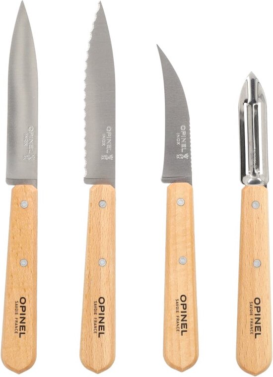 Vier Opinel messen en een dunschiller met houten handvatten.