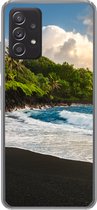 Geschikt voor Samsung Galaxy A53 5G hoesje - Een zwart zandstrand van Hawaii - Siliconen Telefoonhoesje