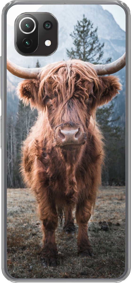 Telefoonhoesje Geschikt voor Xiaomi 11T hoesje - Schotse hooglander - Koe - Dieren - Berg - Natuur - Siliconen Telefoonhoesje Telefoonhoesje