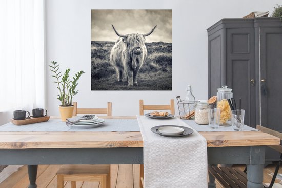 Poster Schotse hooglander - Dieren - Wolken - Koe - Natuur - 100x100 cm XXL