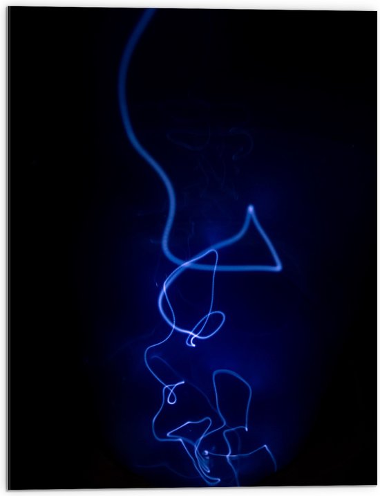 Dibond - Blauwe Lichtstrepen tegen Zwarte Achtergrond (Niet Lichtgevend) - 60x80 cm Foto op Aluminium (Wanddecoratie van metaal)