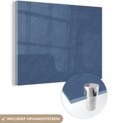 MuchoWow® Glasschilderij 40x30 cm - Schilderij acrylglas - Leer - Blauw - Dierenhuid - Foto op glas - Schilderijen
