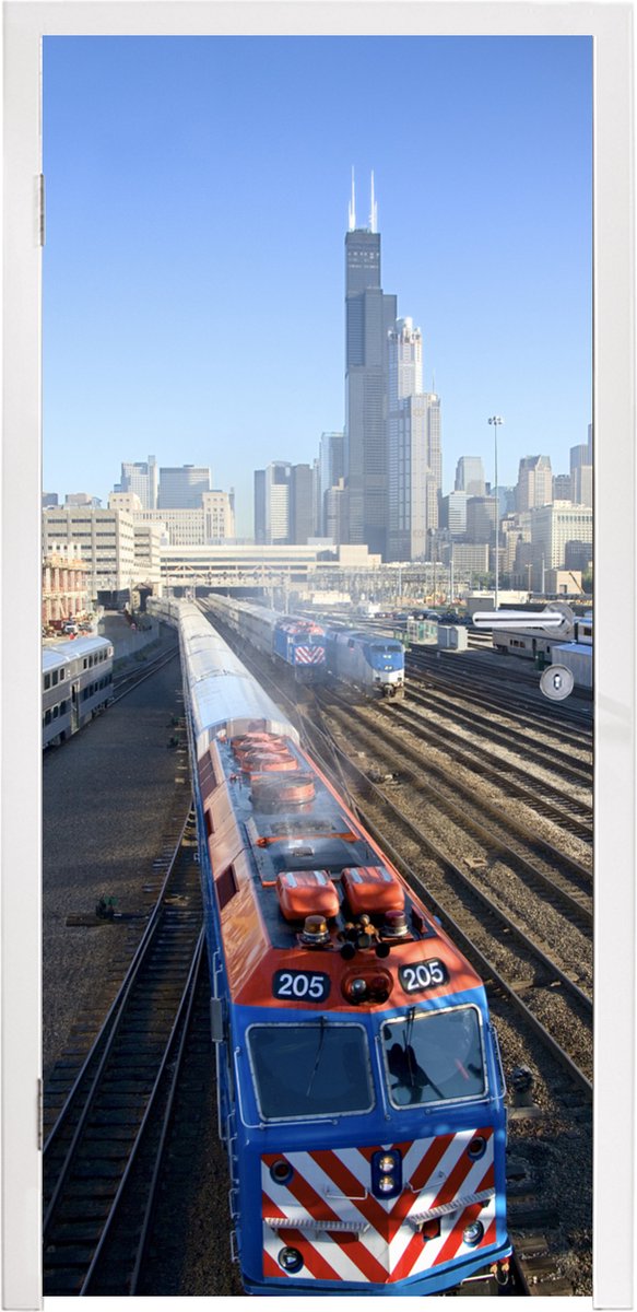Afbeelding van product StickerSnake  Deursticker Treinen in Chicago met de Willis Tower - 95x215 cm - Deurposter