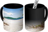 Magische Mok - Foto op Warmte Mok - Het uitzicht vanaf het zandstrand op het Nationaal park Masoala - 350 ML