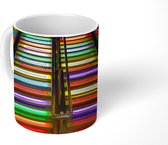 Mok - Verlichte trappen in de kleuren van de regenboog - 350 ML - Beker