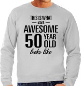 Awesome 50 year - geweldige 50 jaar cadeau sweater grijs heren -  Verjaardag cadeau trui / Abraham L