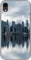 Geschikt voor iPhone XR hoesje - New York - Skyline - Reflectie - Siliconen Telefoonhoesje