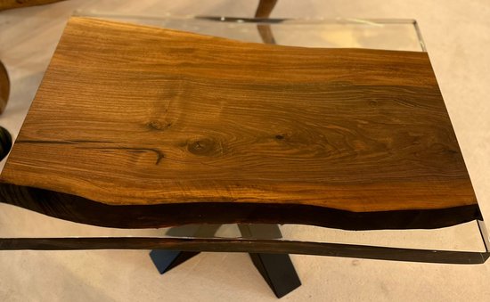 Arka Woods - Table basse en époxy et bois de noyer - Nora