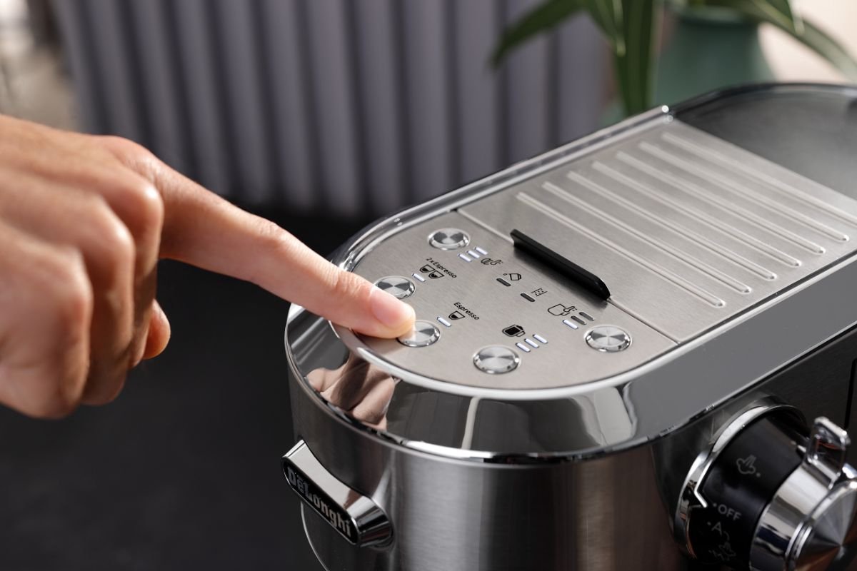 De'Longhi Dedica Maestro Plus EC950.M - Pistonmachine - Auto LatteArt - Automatische melkopschuimer thumbnail 6