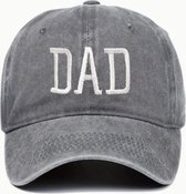 Cap Dad grijs met witte geborduurde tekst - dad - cap - babyshower - genderreveal - zwanger - geboorte - baby