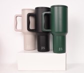 Drinkles 1.3 Liter - Kleur: Zwart - XL Drink Fles - Water Drinken - Meeneembare Drinkbeker - 1300ml - Stainless Steel Drinkfles - Hoge Kwaliteit - Thermosfles - Stainless Steel Mug - Leak Proof / Lek Vrij - Anti Lek Waterfles - RVS / Roestvrijstaal