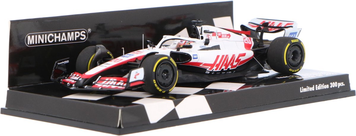 Haas F1 Team VF-22 K. Magnussen British GP 2022 - 1:43 - Minichamps