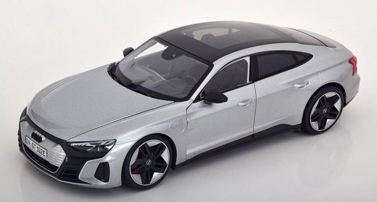Bburago 1:18 Audi RS e-tron GT 2022 Grün | Die-Cast 1:18