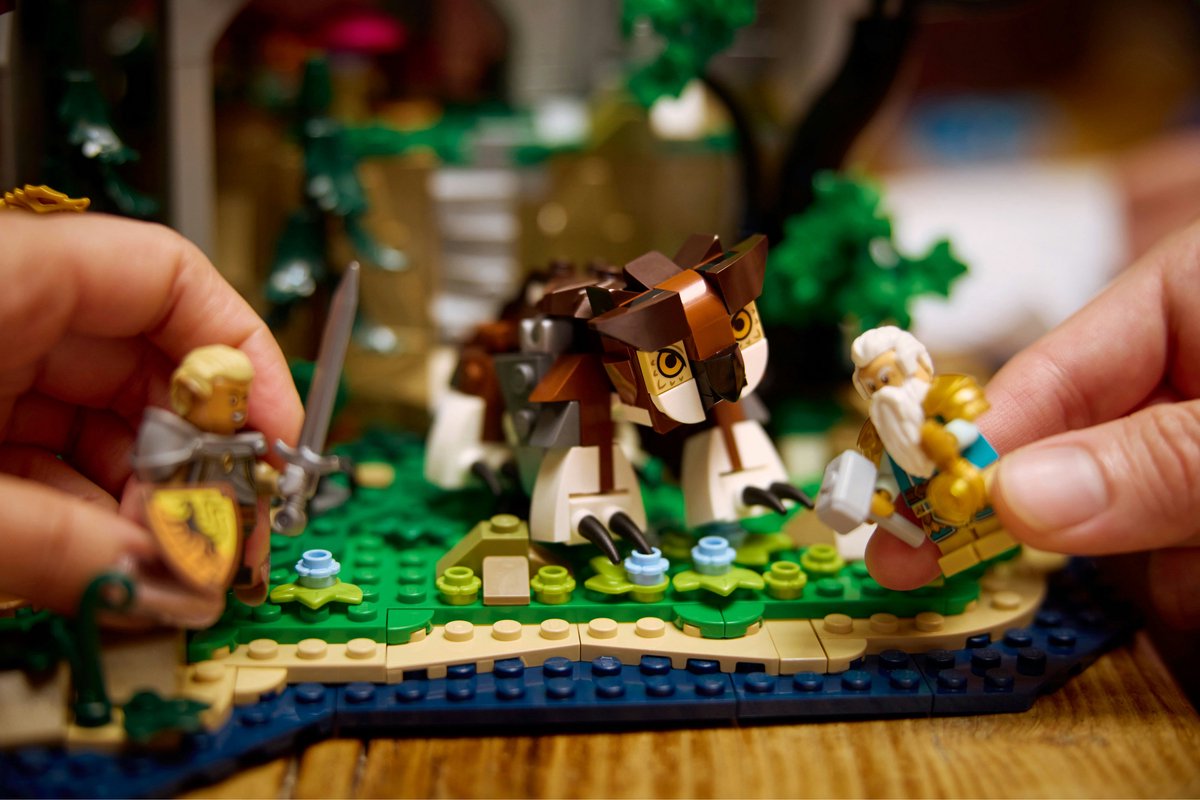 LEGO Ideas Dungeons & Dragons - het verhaal van de rode draak - 21348 — afbeelding 15