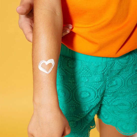 NIVEA SUN Kids Ultra Zonnebrand SPF50 Kinderen - SPF 50+ - Zeer waterproof - Zonnecreme voor Gezicht en Lichaam - 150 ml