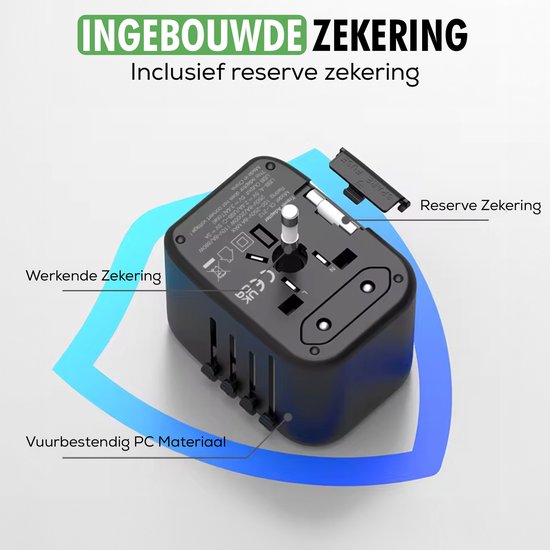 Zwarte reisstekker met ingebouwde zekering en reservezekering, van vuurbestendig PC materiaal.