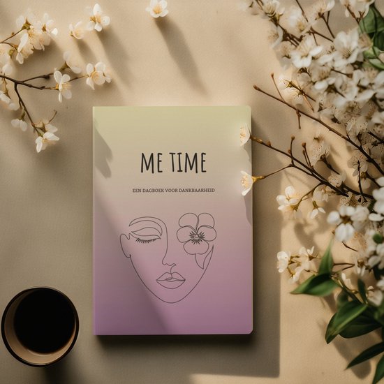 Me Time - Dankbaarheidsdagboek - Dagboek Volwassenen - Dankbaarheid - Dagboek - Manifesteren - Zelfliefde - Spiritualiteit - Notitieboek - Dagboeken - Journal Notebook - Journaling - Reflectie - Gezondheid - Inzichten - Burnout - Gratitude Journal