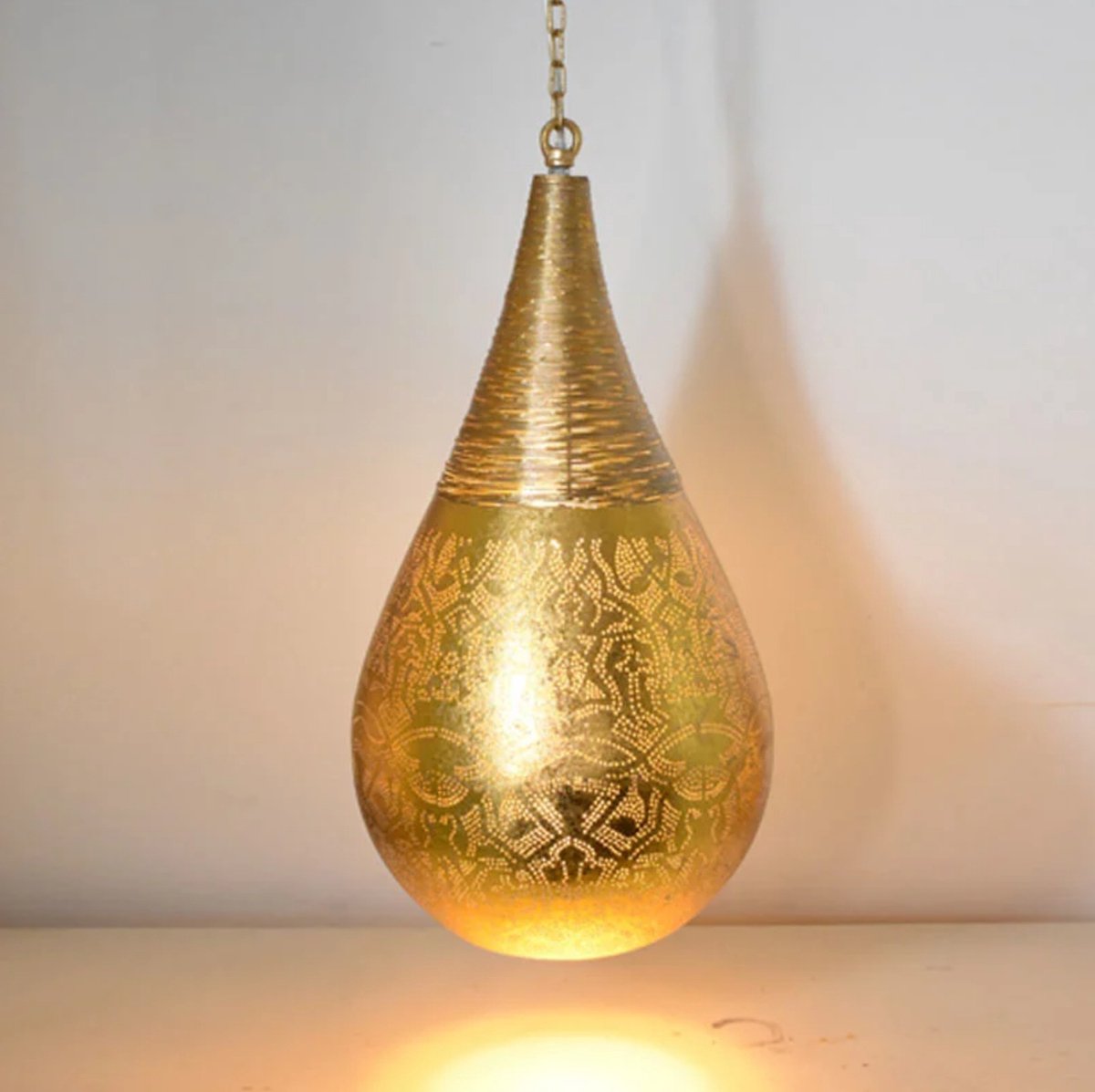LM-Collection Ameera Hanglamp - Ø20x42cm - E27 - vintage Goud - Metaal - hanglampen eetkamer, hanglamp zwart, hanglampen woonkamer, hanglamp slaapkamer, hanglamp kinderkamer, hanglamp rotan, hanglamp hout, hanglamp industrieel