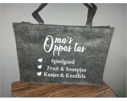 Bedrukte tas voor de liefste oma, Vilttas bedrukt, Tas voor oma, Oma`s Oppastas, Cadeautje voor oma, Oma, Tas, Cadeau, Moederdag, Bedrukte tas
