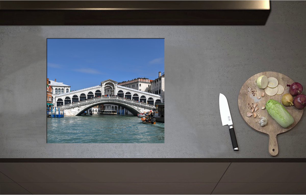 Inductieplaat Beschermer - Blauwe Lucht boven Rialto Brug in Venetië, Italië - 58x52 cm - 2 mm Dik - Inductie Beschermer - Bescherming Inductiekookplaat - Kookplaat Beschermer van Zwart Vinyl