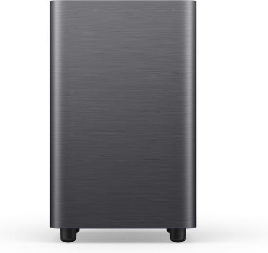 Zwarte subwoofer met vier kleine voetjes, op een witte achtergrond.