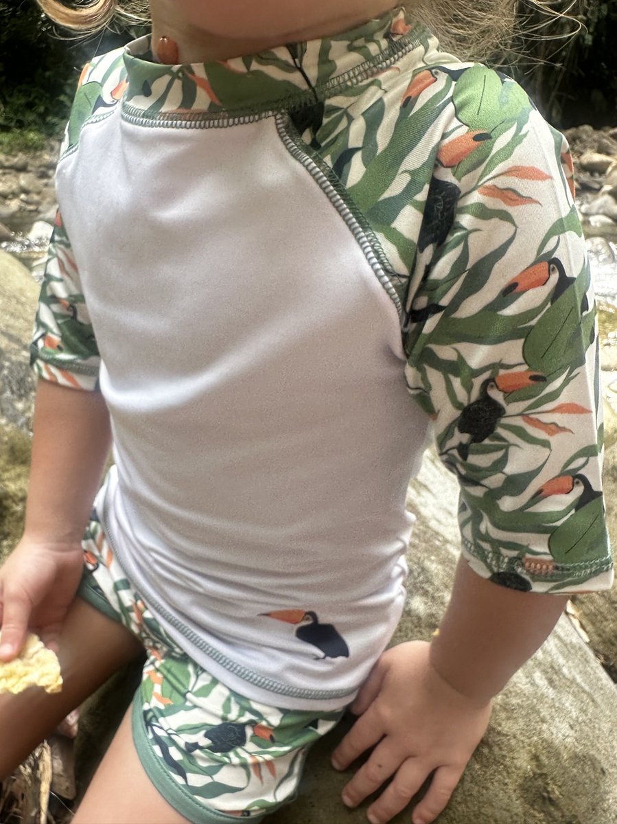 Ducksday - zwembroek - UV - toucan - groen - 7 - 8jaar - valt klein — afbeelding 7