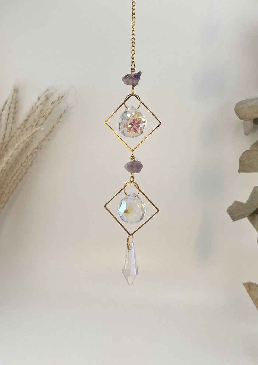 Cosy Casa® - Crystal Suncatcher - Kristal Zonvanger - Goud - Cadeau verpakking - Raam Decoratie - Kristallen - Zonnevanger - Edelsteen - Amethist - Machisch - Gemstone - Elysia