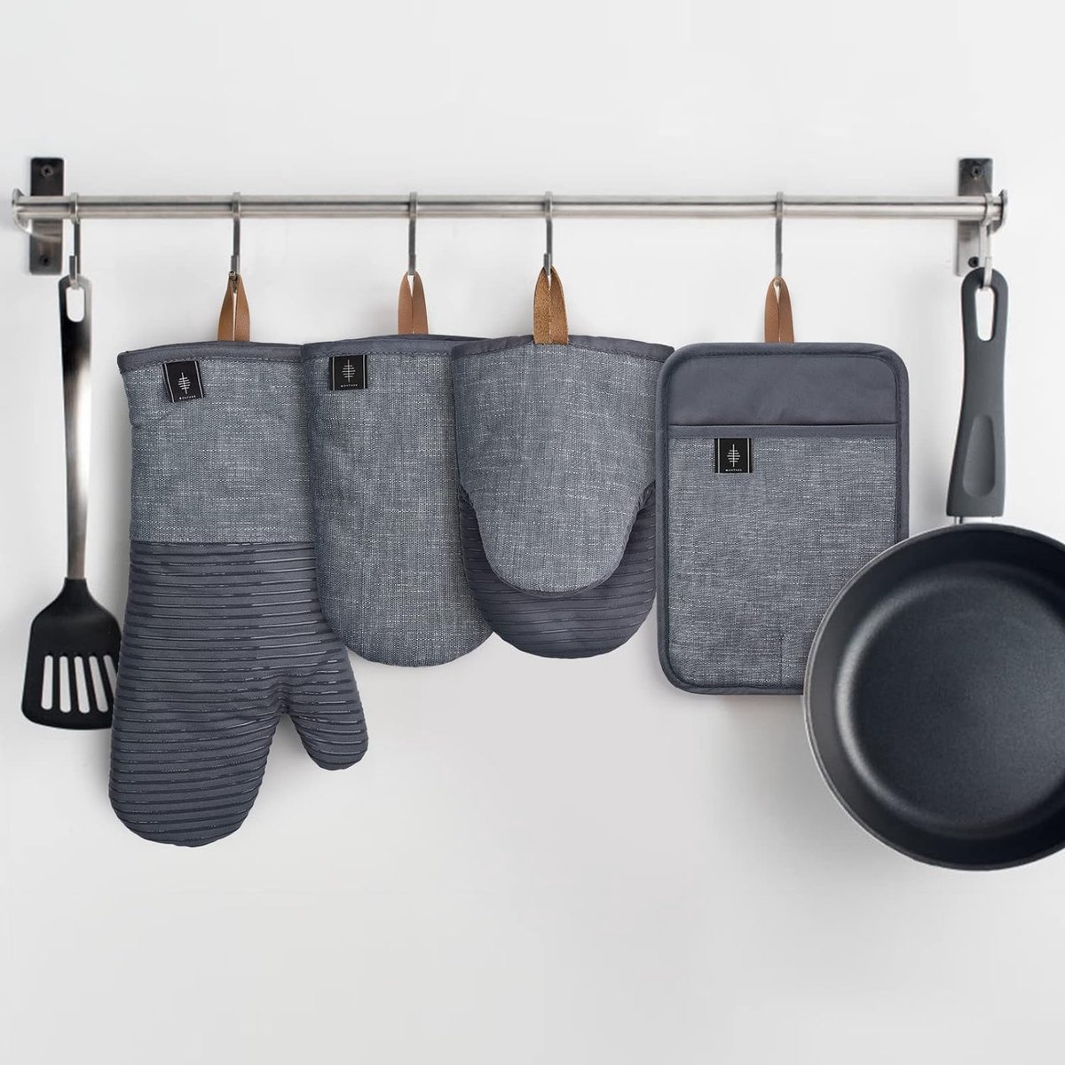Ovenhandschoenen hittebestendige pannenlappen set mini-ovenhandschoenen ovenwanten met anti-slip siliconen gestreepte kookhandschoenen voor koken bakken set van 4 Grijs