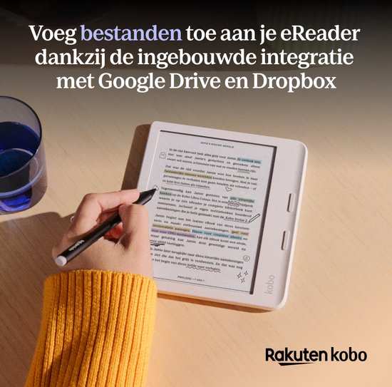 Hand die met Kobo Stylus 2 op een Kobo Libra Colour schrijft.