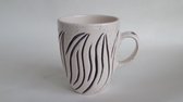 Koffie/theekopje - mok - 230ml - wit - moderne mok met patroon - ander design - thee/koffiekopje servies - aardewerk - keramiek - handgemaakt - handgeschilderd - moederdagcadeau - verjaardagscadeau