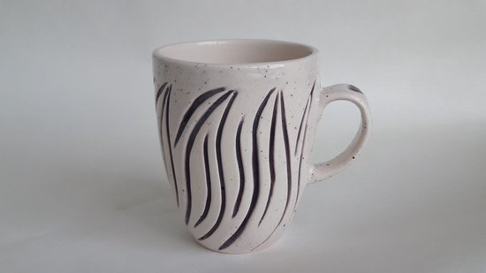 Koffie/theekopje - mok - beker - 230ml - wit - moderne mok met patroon - ander design - thee/koffiekopje servies - aardewerk - keramiek - handgemaakt - handgeschilderd - moederdagcadeau - verjaardagscadeau