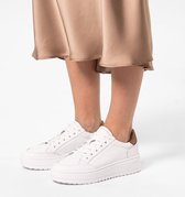 Manfield - Dames - Witte leren sneakers met bronskleurige details - Maat 41