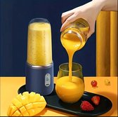 Oplaadbare hand mixer-blender-shaker-oplaadbaar-smoothie maker to go-multifunctionele blender to go.