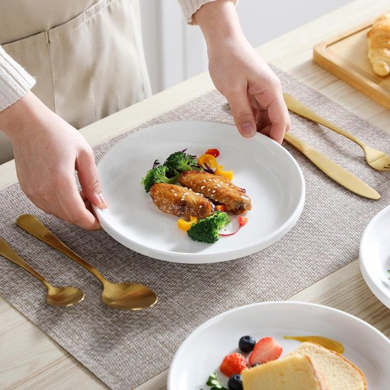 Witte borden schotelset voor dessert 8 inch borden set voor 6 ronde borden met lipranden keramische platen magnetron en vaatwasmachinebestendig borden set van Witt — afbeelding 2