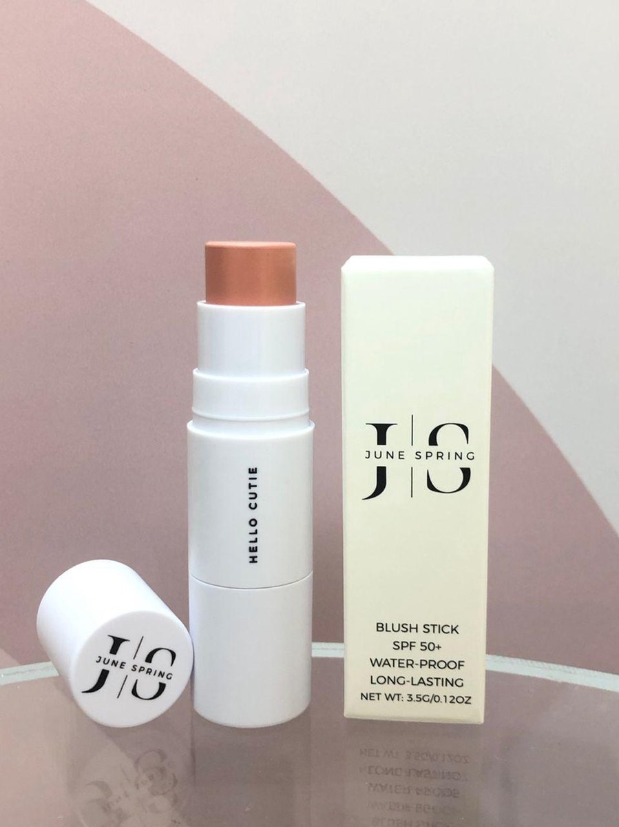 June Spring - Blush Stick - HELLO CUTIE - Kleur: Poederroze - SPF 50 - Waterproof - Make up - Creme Blush - Langdurig - Natuurlijk - Hydraterend - Vlekt Niet - Alle Huidtypen - Trendy - NIEUW - 2024
