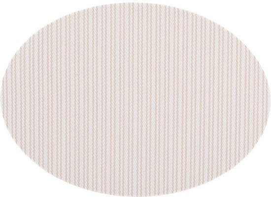 Set van 6 ovale placemats, zandkleurig met een fijn visgraatpatroon.
