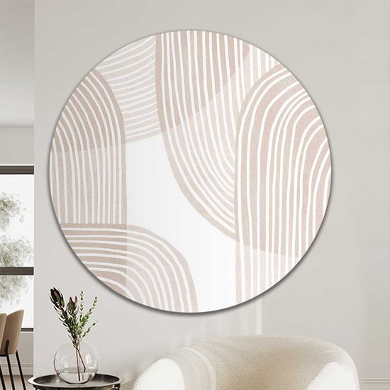 Ronde muurcirkel met abstracte beige en witte lijnen.