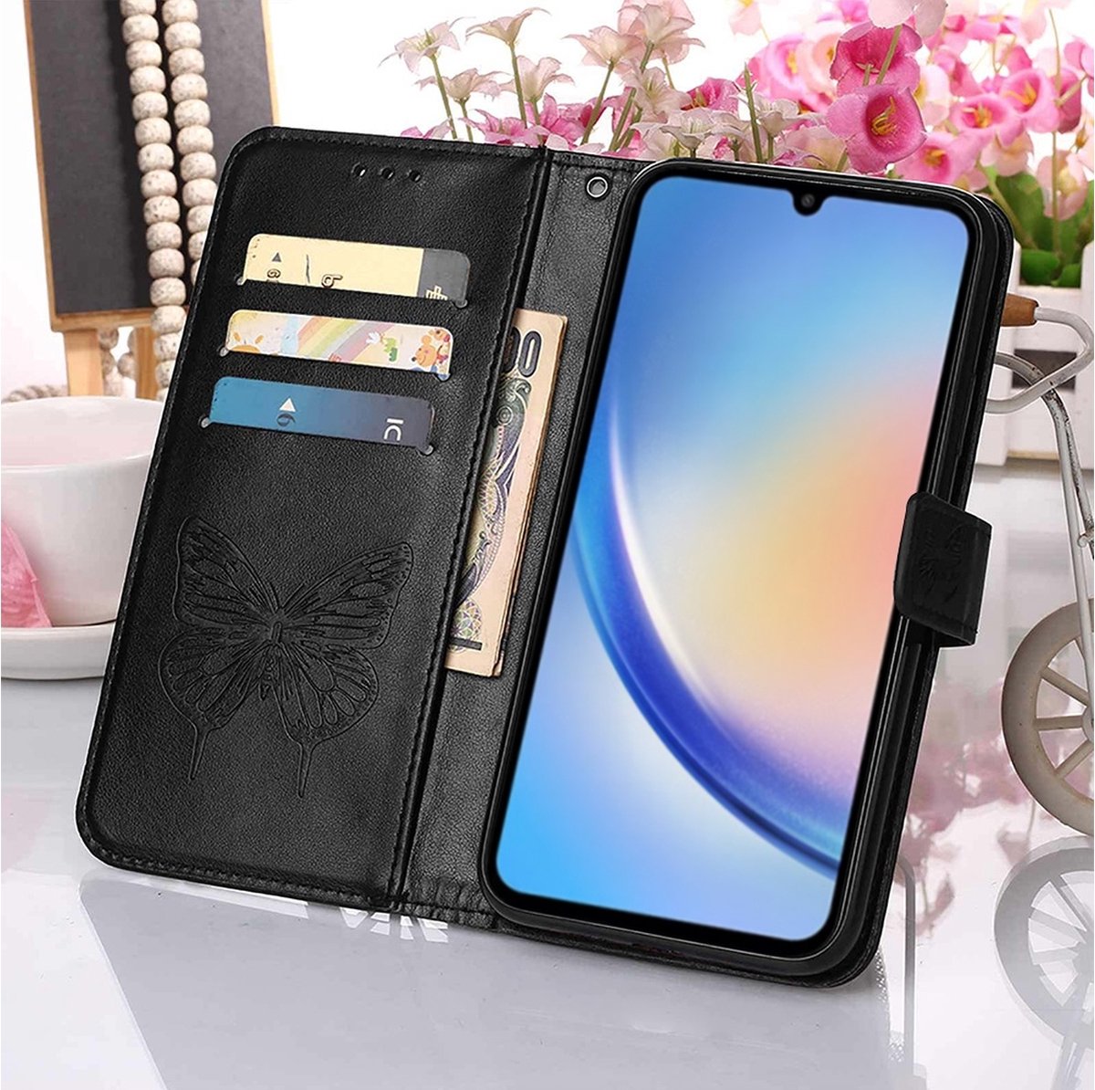 Mobigear Telefoonhoesje geschikt voor Samsung Galaxy A35 Hoesje | Mobigear Butterfly Bookcase Portemonnee | Pasjeshouder voor 3 Pasjes | Telefoonhoesje voor Pinpas / OV Kaart / Rijbewijs - Zwart