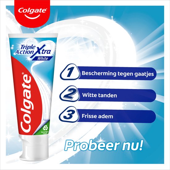 Een tube Colgate Triple Action Xtra White tandpasta met lijstjes met de voordelen 1, 2 en 3: bescherming, witte tanden, frisse adem.