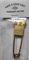 Traveler's Company vintage used laundry safety pin