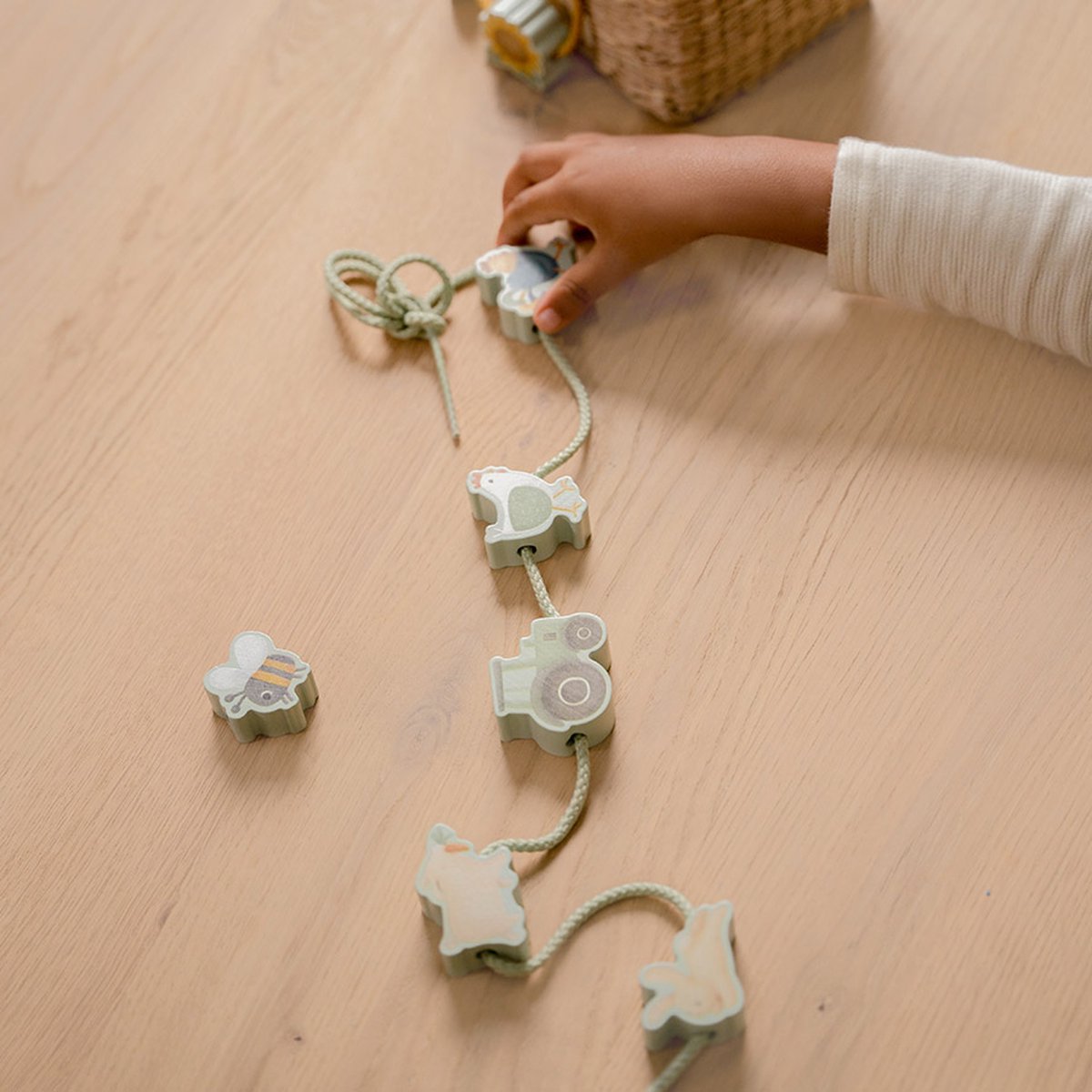 Little Dutch houten rijgkralen Little Farm - Leer rijgen - educatief speelgoed — afbeelding 11