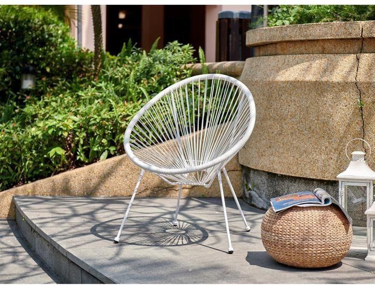 MANA Design fauteuil in de vorm van een ei - wit plastic koord