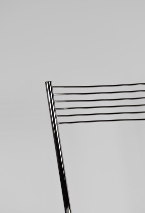 Tommychairs - Ensemble de 4 chaises modernes modèle Elegance. Très approprié pour la cuisine, la salle à manger, mais aussi pour la restauration. Structure en acier chromé avec assise de chaise en similicuir noir