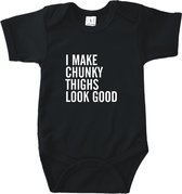 Go Mama® - Baby Rompertje met tekst - I make chunky thighs look good - Romper korte mouw zwart - Maat 50/56